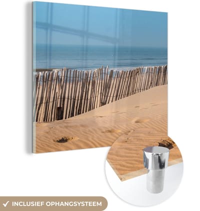 MuchoWow® Glasschilderij 50x50 cm - Schilderij acrylglas - Strand - Zee - Palen - Foto op glas - Muurdecoratie woonkamer - Wanddecoratie slaapkamer - Schilderijen