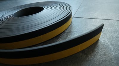Flexibele Plakplint - 20 meter (2x10m) - Zwart (RAL9011)