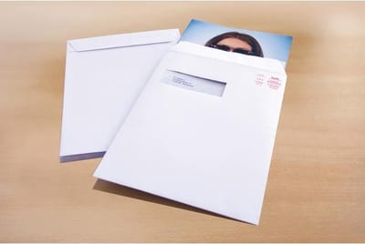 Raadhuis akte envelop - 229x324mm - C4 - wit - met plakstrip - venster links - 25 stuks