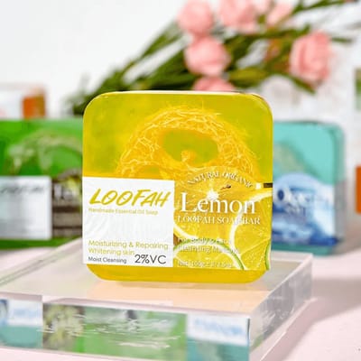 Loofah Zeepblok Lemon - Citroen - 100g Zeep Stuk met Loofah Spons - Handgemaakte Biologische Body Bar met Luffa - Duurzaam - Handmade - Bio - Vegan - Plantaardig -