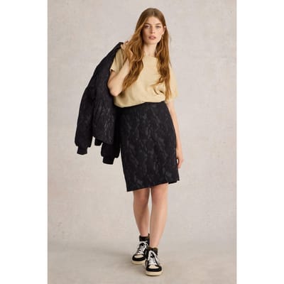 White Stuff Coral Jacquard Skirt Pure Black Maat: 20 | Midi Rokken Outlet | Dames | Zwart