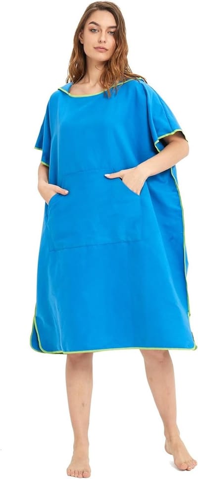 Dailygoods- Poncho Microvezel Sneldrogend - Badjas voor Volwassenen - Strandjas met Capuchon - Lichtgewicht - Verander Kleding - 110 x 90 cm