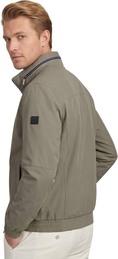 Bugatti zomerjas khaki