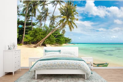 Behang - Fotobehang Strand - Kano - Palmboom - Tropical - Breedte 295 cm x hoogte 220 cm