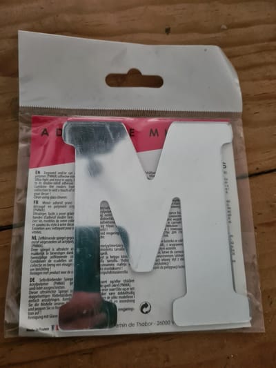 Letter M Spiegel zelfklevend Artis