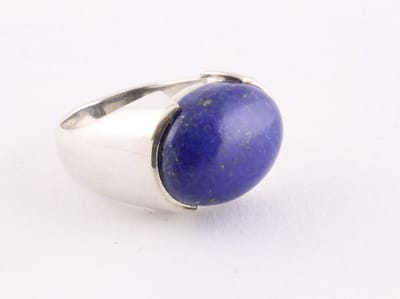 Zilveren ring met lapis lazuli - maat 19.5