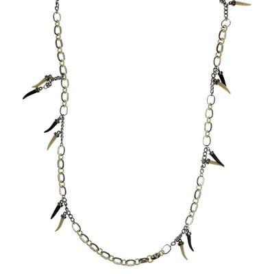 Behave Lange ketting - Zilver kleur met zwart-witte tand hangers 110 cm