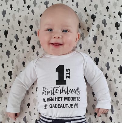 Baby Rompertje cadeautje zwangerschap aankondiging tekst | eerste 1ste Sint Sinterklaas ik ben dit jaar het mooiste cadeautje | lange mouw | wit zwart | maat 62/68 | geboorte kraamcadeau cadeau