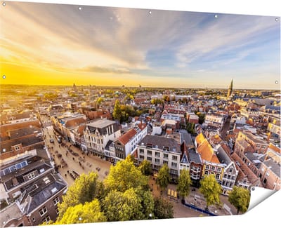 Gards Tuinposter Groningen Skyline Stad bij Zonsondergang - 180x120 cm - Tuindoek - Tuindecoratie - Wanddecoratie buiten - Tuinschilderij