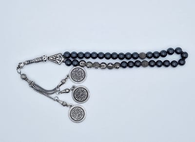 Handgemaakte naam tasbih 33 Kralen Natuursteen “ Hematiet” - met metaal tassel “Constantinopel"- Met je naam of de naam van uw geliefde- 8 mm diameter van de korrel
