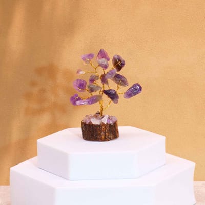 Ancient Wisdom - Decoratief beeld - Mini edelsteenboompjes op houten voet - amethist - ornament - keramiek - decoratie - huisaccessoire