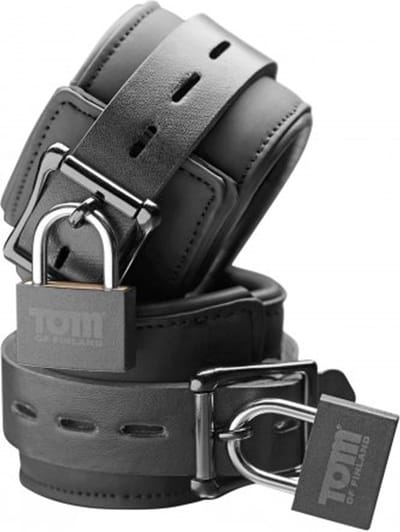 Tom of Finland Neopreen  met slot - handboeien