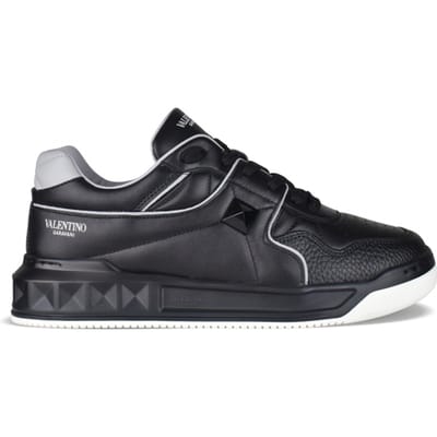 Valentino Garavani Sneakers met één stud Zwart