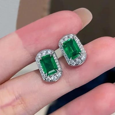 Huitan Boucles d'oreilles à clous rectangulaires de luxe en CZ Charmantes Élégantes Tempérament Accessoires de cérémonie pour femmes Bijoux de fête exquis gray