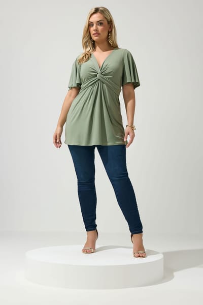Yours London Saliegroene Top Met Knoopdetail Aan De Voorkant En Korte Mouwen Size 38