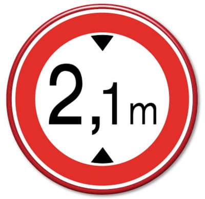 Verkeersbord Maximale doorrijhoogte C19 - 2,1m - Weerbestendig Aluminium - Ø60 cm - Bevestiging: Met muur-/ wandmontage beugels
