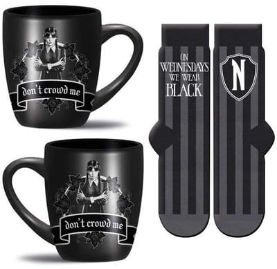 Wednesday - "Wear Black" Gift Set met Mok 315ml en Paar Sokken EU 36-41