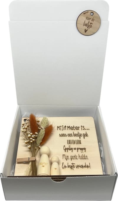 Geschenkbox liefste METER | beige | Mijn meter is... | droogbloemen | liefste meter | meter vragen | meter worden | peettante vragen | peettante worden | cadeau | geschenkdoos | giftbox