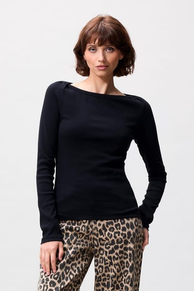 Catwalk Junkie 2504020406 boatneck rib long sleeve