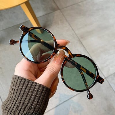 Lunettes de soleil rondes Mode femme Tendance UV 400 Protection Style féminin Lunettes de soleil Élégant Extérieur Anti-reflets Lunettes de soleil homme