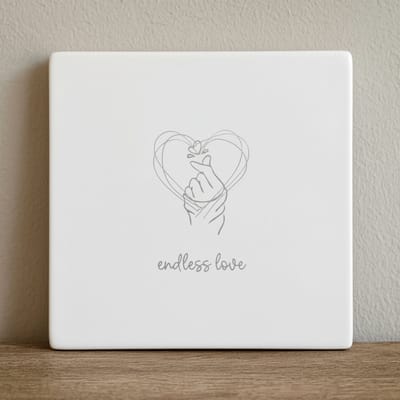 Endless Love Keramische Tegel – Minimalistische Hand Hart Lijntekening Romantische Wanddecoratie – 15 x 15 cm