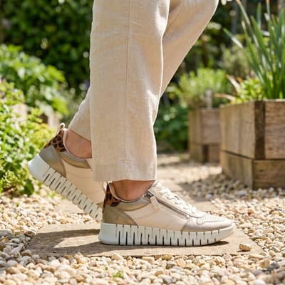 Dames sneakers met veters en rits Ecco Gruuv