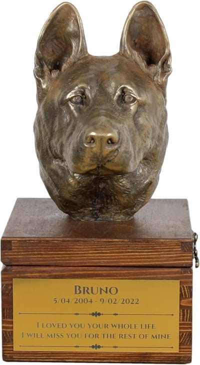 Urn voor hondenas met beeldje van Duitse Herder - gepersonaliseerd