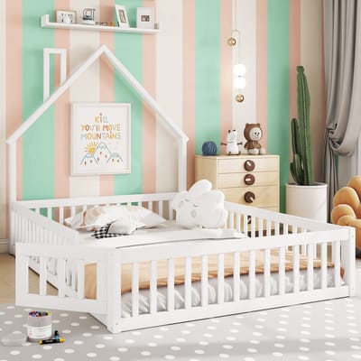 Huisbed kinderbed met schoorsteen en valbeveiliging - Kinderslaapkamer 140x200 cm - Wit - Uniek schoorsteenontwerp - Rondom veiligheidshek - Inclusief lattenbodem