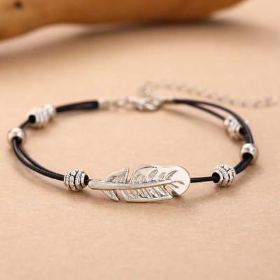 Cheville Bohème en Corde Tressée en Faux Cuir et Plume pour Femmes Hommes Style Ethnique Vieilli Vacances Plage Fête Zircon Cadeaux beige