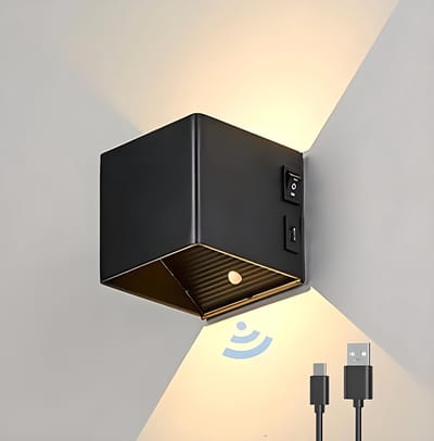 Oplaadbare wandlamp - 4400mAh Accu - 2700k warm wit licht - met bewegingssensor - 10x10x8cm - Aluminium - Zwart - IP44