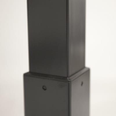 Dextro plus zit/sta 200x90cm, electrisch hoogte verstelbare werkplek, T-poot frame. Frame kleur zwart (RAL9005) en blad Lichtgrijs