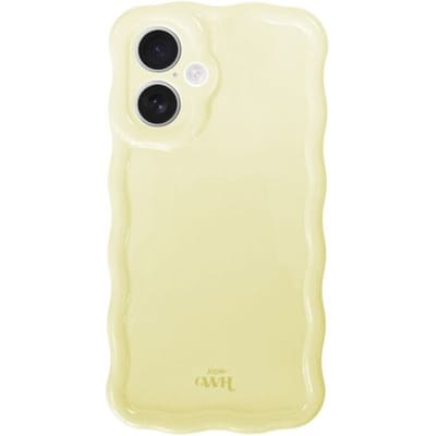 xoxo Wildhearts Glossy Wavy Case Buttercup telefoonhoesje - Geschikt voor iPhone 16 - Golvend hoesje - Glimmende silicone case met golven - Vlekbestendig - Camerabescherming - Beige