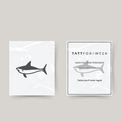 Tijdelijke tattoo blauwe haai | Neptattoo volwassenen | Tijdelijke tattoo voor volwassenen | Temporary tattoo | Plaktattoos voor volwassenen | Neptattoos | Probeer zorgeloos een tattoo | tattforaweek
