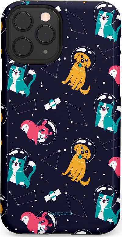 Casetastic Hoesje Geschikt voor Apple iPhone 11 Pro - Stijlvolle Beschermende Duo-layer Case - Sterrennacht Dieren