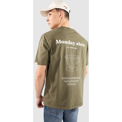 Anerkjendt Akkikki Monday Slow T-Shirt groen