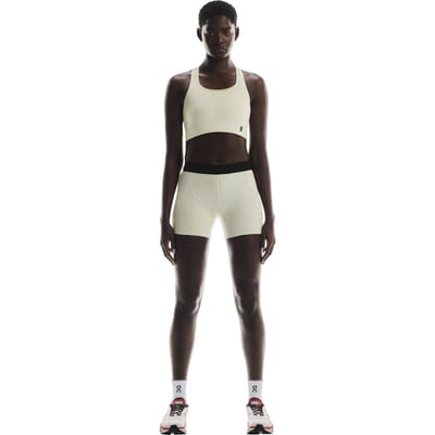 On Pace Tights Short 1 W Ice Ice Maat: M | Korte Broeken Outlet | Dames | Ecru