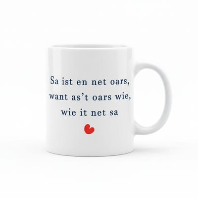 Friese Tekst Mok “Sa ist en net oars” – 330 ml Keramische Koffiemok – Uniek Friesland Cadeau met Hartje