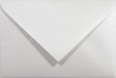 Metallic (parelmoer) witte enveloppen C7 - 80 x 120 mm - 25 stuks - NK natgelijmde - 120 gram - Majestic - Netuno