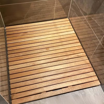 Houten Doucheplatform - Houten Vlonder - Veilig Douchen - Antislip Sneldrogend - 36x36cm - Natuurlijk Hout