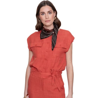 Geisha oranje dames blouse   Ronde hals   Regular fit   Borstzakken   Knoopsluiting   Korte mouw Oranje M