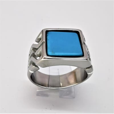 Edelstaal vierkante heren zegelring met echte Turkoois edelsteen en mooie bewerkt glanzend zijkant bieden de geweldige touch sensatie en ziet er cool en charmant uit. In maat 22, deze heren ring geeft cool en charmant uiterlijk om je vinger.