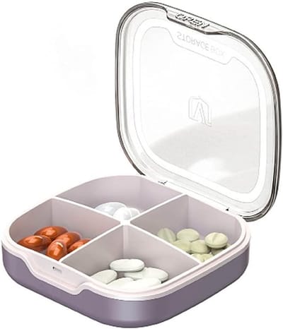 Draagbare pillendoos met 4 compartimenten voor vitamines en medicijnen - ideaal voor dagelijks gebruik en reizen