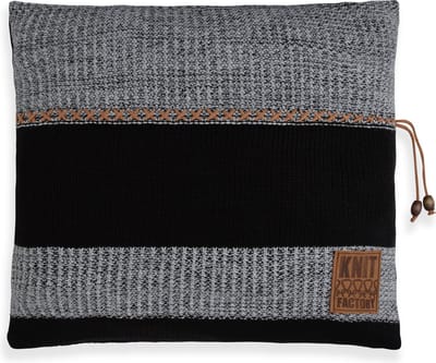 Knit Factory Roxx Sierkussen - Vierkant kussen - Kussen woonkamer - Bank kussen - Decoratie kussen - Zwart/Licht Grijs - 50x50 cm - Kussenhoes inclusief kussenvulling