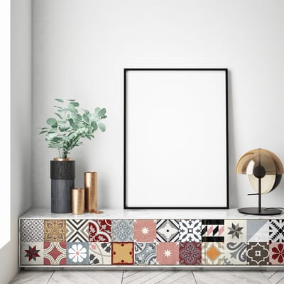 Decoratieve meubelstickers - 24 authentieke meubelstickers met cementtegelmotief van Rafinea - 24 stickers van 10x10 cm