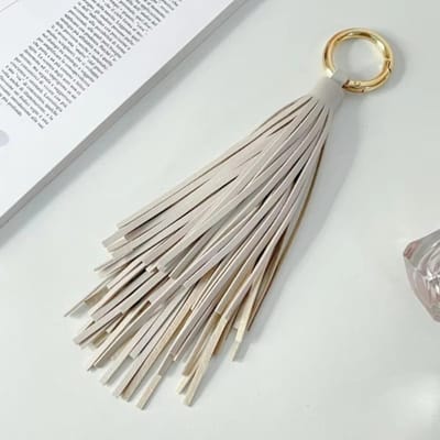 Porte-clés Boucle d'anneau à pompon en cuir Porte-clés Ornement à suspendre Porte-clés de voiture Accessoires Bijoux Sac Cadeau Pendentif Femmes Hommes gray
