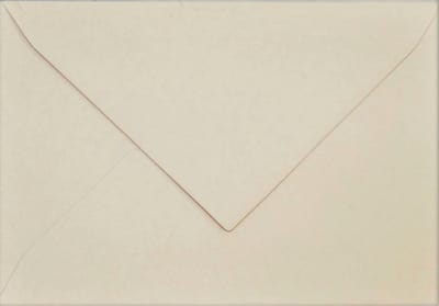 Gladde Beige enveloppen A6 - 125 x 175 mm - 25 stuks - NK natgelijmde - 115 gram - Sirio Color - Netuno