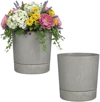 Mica Decorations Bloempot Coco - 2x - met onderschaal - betongrijs - H24 x D23 cm - kunststof - buiten