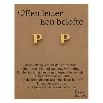 Initiaal Oorbellen met Letter P op Cadeau Kaartje - Een letter, een belofte - Goudkleurig - Naam Sieraad Cadeau - Roestvrij Staal Oorknopjes - Pax Amare