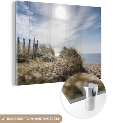 MuchoWow® Glasschilderij 160x120 cm - Schilderij acrylglas - Zon - Wolken - Strand - Foto op glas - Muurdecoratie woonkamer - Wanddecoratie slaapkamer - Schilderijen