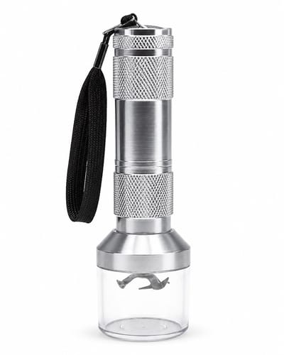 Zirkle - Elektrische Kruidenmaler / Specerijmolen / Mini Spice Grinder / Kruidenmolen - Op Batterijen - Voor Gedroogde Kruiden, Kruidenmixen en Specerijen - Compact voor Thuis, Reizen en Camping - Zilver